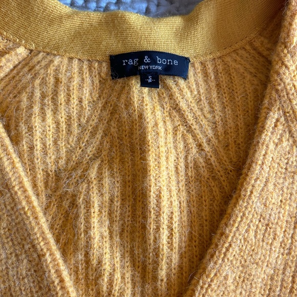 Rag& bone sweater size S in great almost new condition - Picture 2 of 5